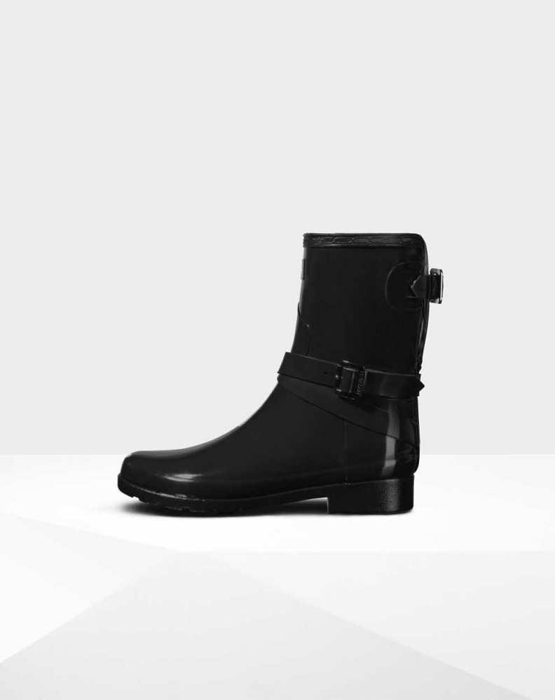 Black Women's Hunter Refined Slim Fit Gloss Wellington Short Rain Boots | NUGE-57801