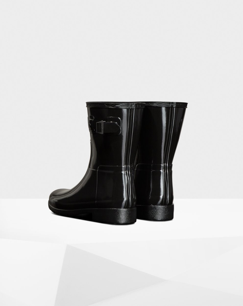 Black Women's Hunter Refined Slim Fit Gloss Short Rain Boots | QACW-12683