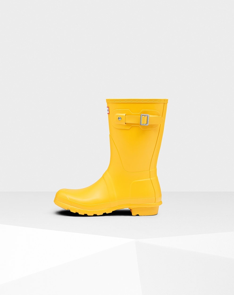 Yellow Women's Hunter Original Short Rain Boots | GHWX-80735