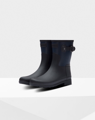 Navy Black Women's Hunter Refined Texture Block Slim Fit Short Rain Boots | BGJH-34265